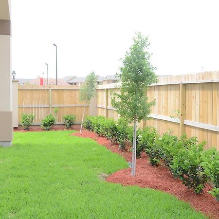 Palace Inn Sam Houston Race Park 外观 照片