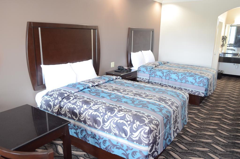 Palace Inn Sam Houston Race Park 客房 照片