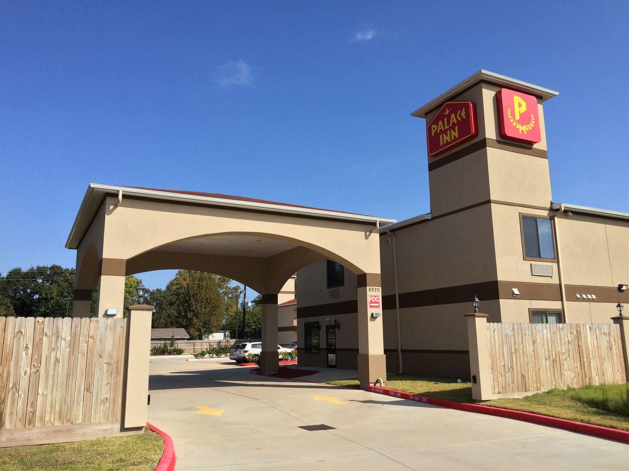Palace Inn Sam Houston Race Park 外观 照片